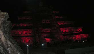  la Pyramide des Niches