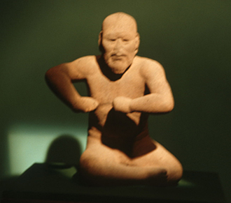 les Olm&egrave;ques &eacute;taient de grands sculpteurs sur pierre de l'&eacute;poque pr&eacute;classique: leur chef d'oeuvre est  "Le Lutteur"