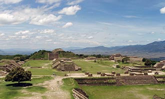 vue sur Monte Alb&aacute;n