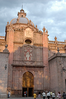 fa&ccedil;ade de la cath&eacute;drale de Morelia (Michoac&aacute;n,&nbsp;Mexique)