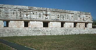 Carr&eacute; des nonnes &agrave; Uxmal, Yucat&aacute;n, Mexique