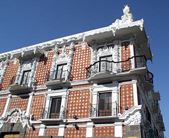 casa del alfe&ntilde;ique datant du XVIIIe &agrave; Puebla (ville et &eacute;tat du Mexique)