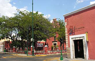 Magasin d'artisanat pr&egrave;s de la Place Ste Lucie &agrave; M&eacute;rida
